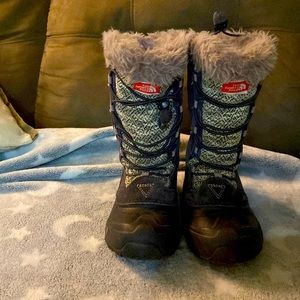 North face heat & seeker girls boots size 2